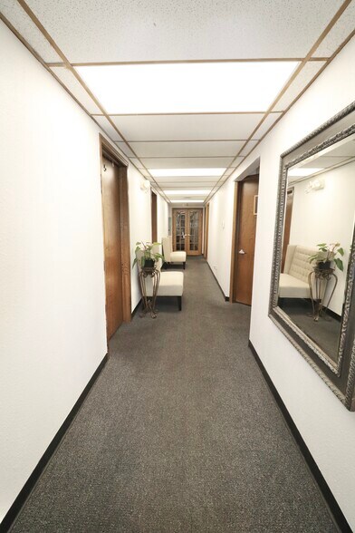 More Photos Of 2912 Lakeside Dr, Oklahoma City Office For Sale