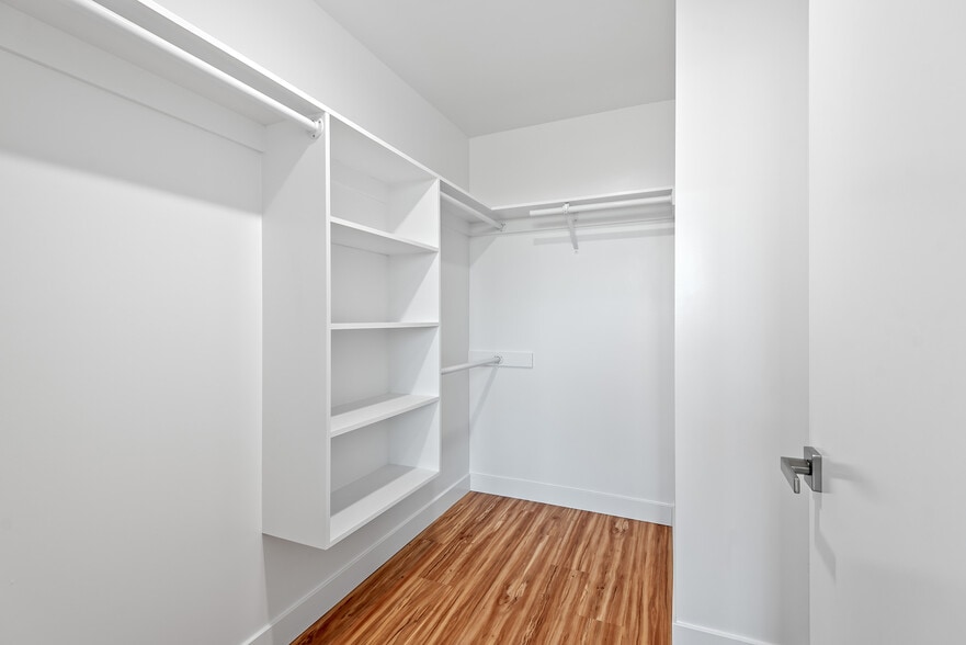 More Photos Of 11600 National Blvd, Los Angeles Apartments For Sale