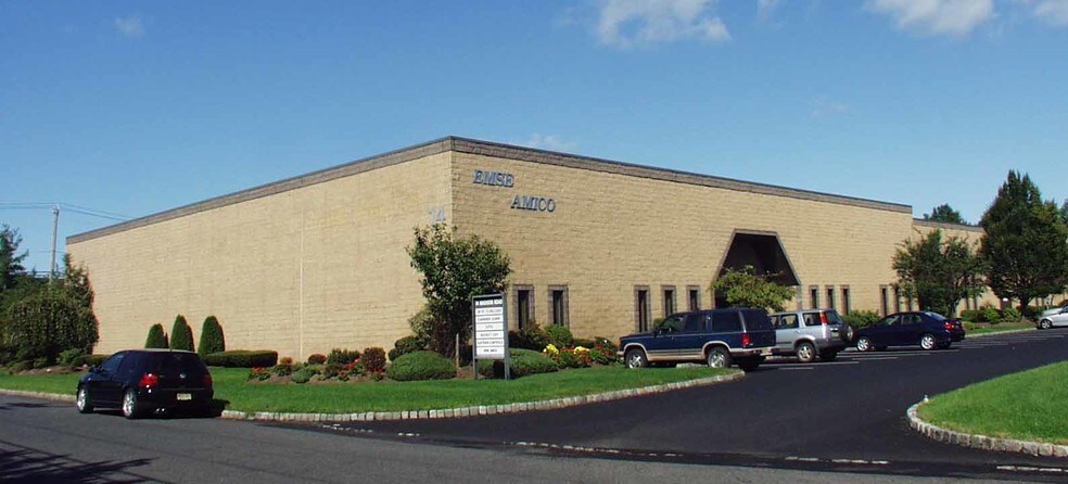 More Photos Of 14 Madison Rd, Fairfield Light Distribution For Lease