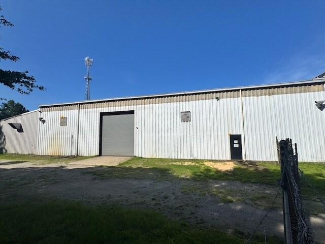 More Photos Of 637 State Rd, Cheraw Manufacturing For Sale