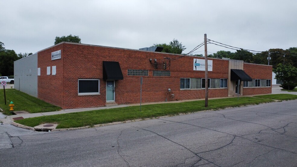 More Photos Of 219 New York Ave, Des Moines Distribution For Sale