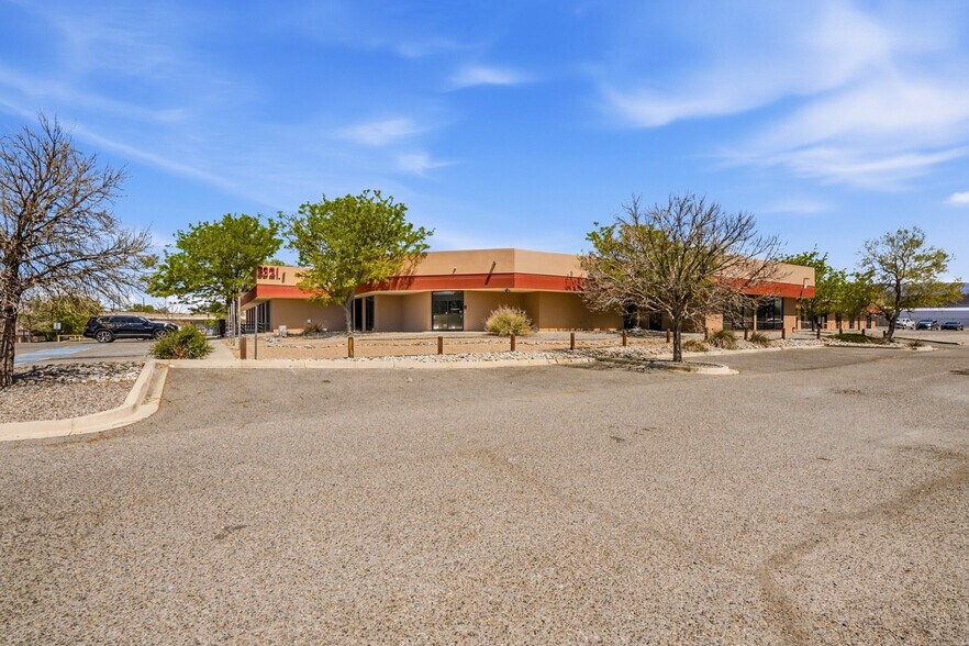 More Photos Of 3121 Amherst NE dr, Albuquerque Office For Sale