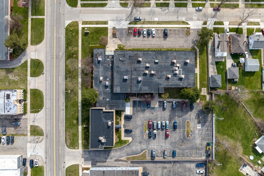 More Photos Of 17200 E Ten Mile Rd, Eastpointe Office For Sale