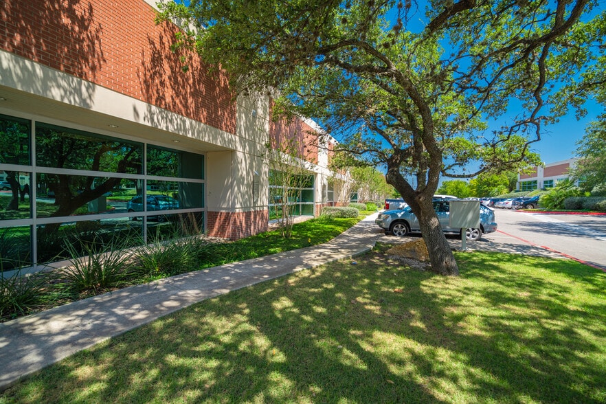 More Photos Of Hausman Rd & University Heights Blvd, San Antonio Unknown For Lease