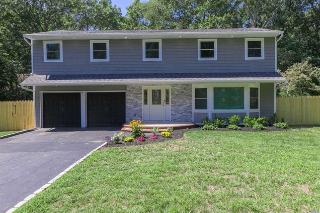 More Photos Of 57 Sheryl Cres, Smithtown Apartments For Sale