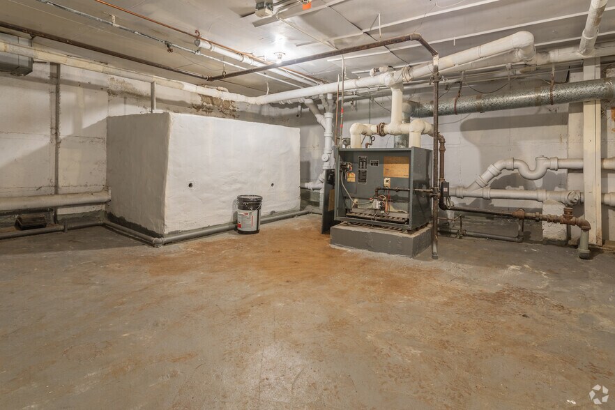 More Photos Of 4201-4225 Avenue D, Brooklyn Storefront Retail Office For Sale