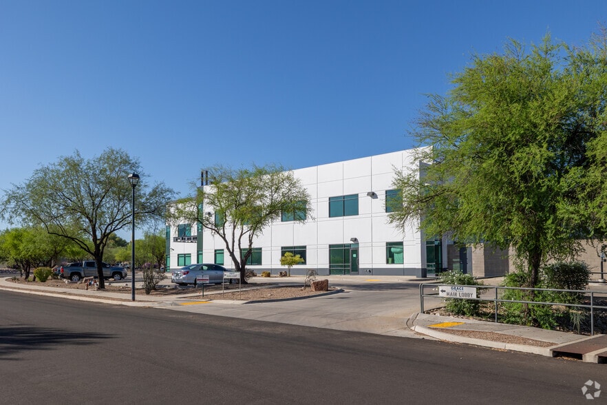 More Photos Of 1800 S Research Loop, Tucson Warehouse For Lease