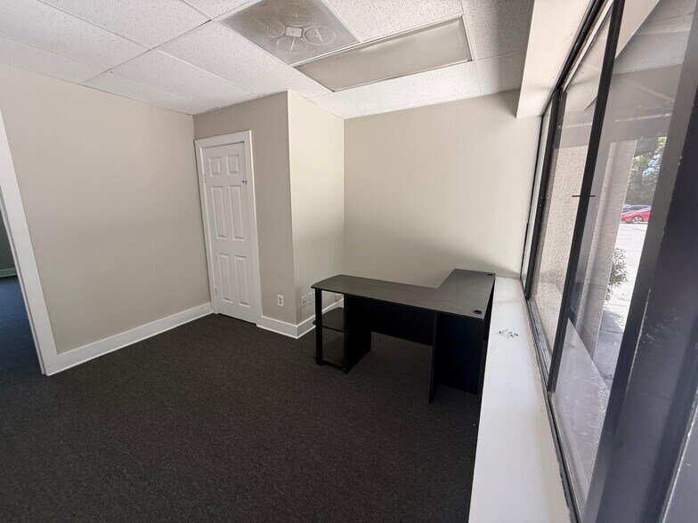 More Photos Of 4570 St John's Ave, Jacksonville Medical For Lease