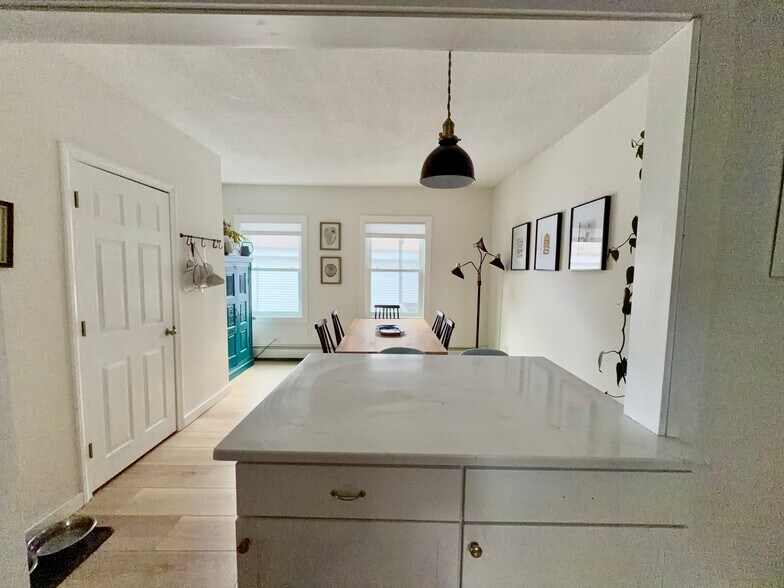 More Photos Of 69 Newbury St, Portland Storefront Retail Residential For Sale