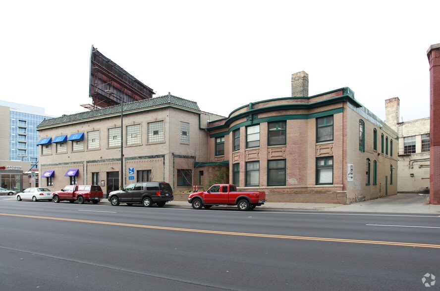 Primary Photo Of 405-407 SE Central Ave, Minneapolis Office For Lease