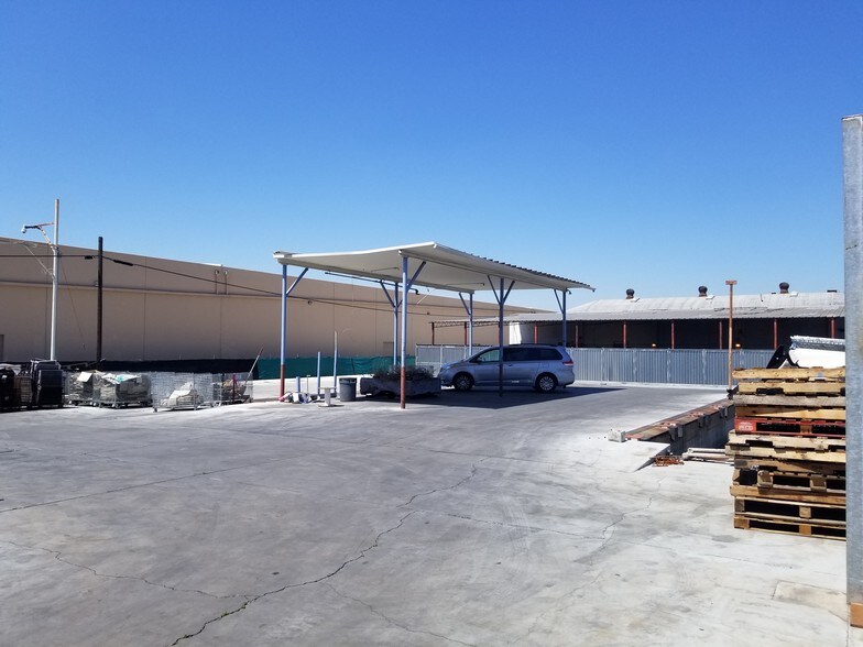 More Photos Of 11911 Woodruff Ave, Downey Warehouse For Sale