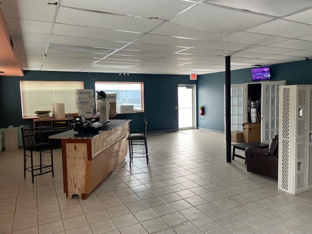 More Photos Of N5696 850th St, Elk Mound Bar For Sale