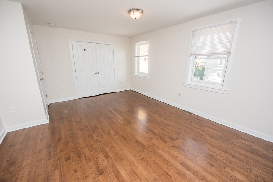More Photos Of 803-807 Washington Blvd, Baltimore Storefront Retail Residential For Lease