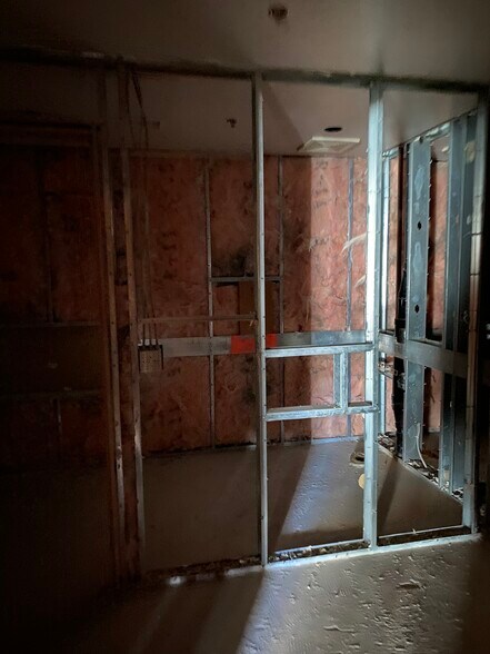 More Photos Of 4280-4302 E Indian School Rd, Phoenix Unknown For Lease