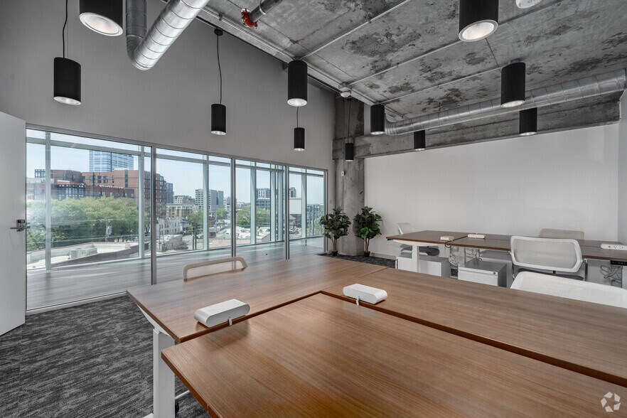More Photos Of 800 19th Ave South, Nashville Coworking Space