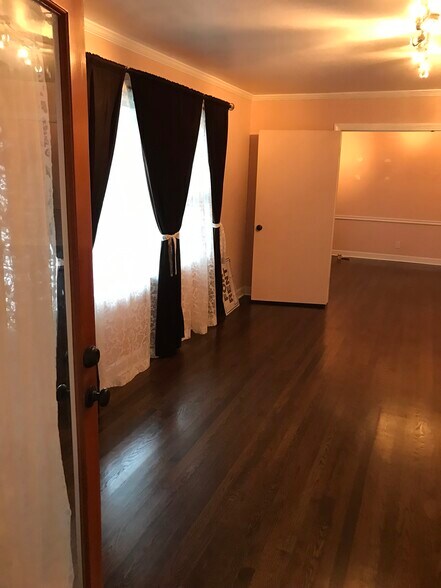 More Photos Of 165 Cliftwood Dr NE, Atlanta Office For Lease