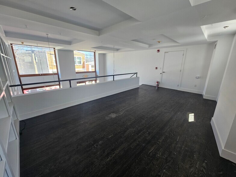 More Photos Of 75 Washington St, Sag Harbor Storefront Retail Office For Lease