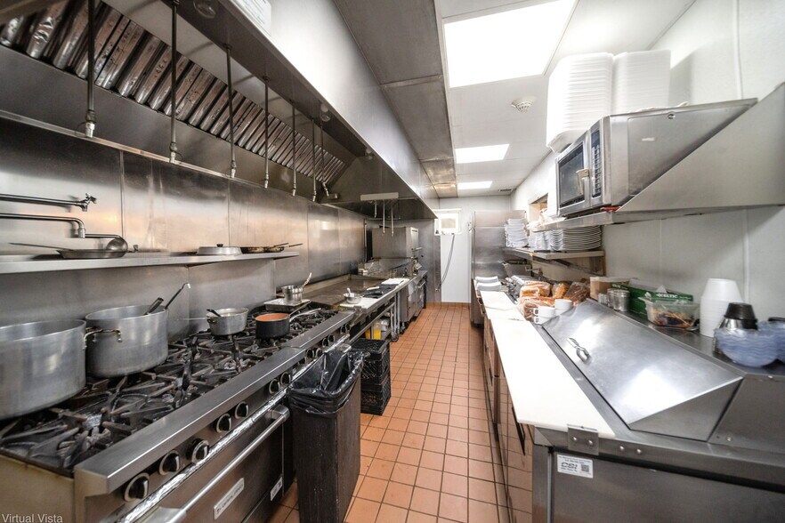 More Photos Of 7427 Roosevelt Rd, Forest Park Restaurant For Sale