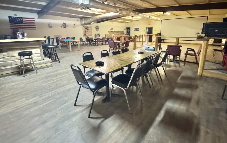 More Photos Of 74 Barn Swallow Rd, Idabel Restaurant For Sale