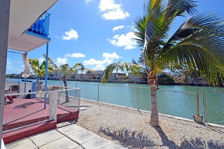 More Photos Of 7805 Crespi Blvd, Miami Beach Apartments For Sale