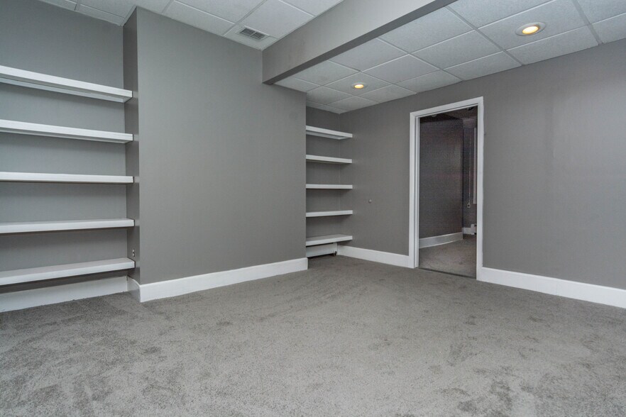 More Photos Of 115 W Mulberry St, Baltimore Office Residential For Sale