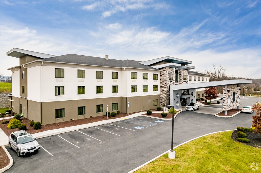 More Photos Of 120 Walnut Bottom Rd, Shippensburg Hotel For Sale