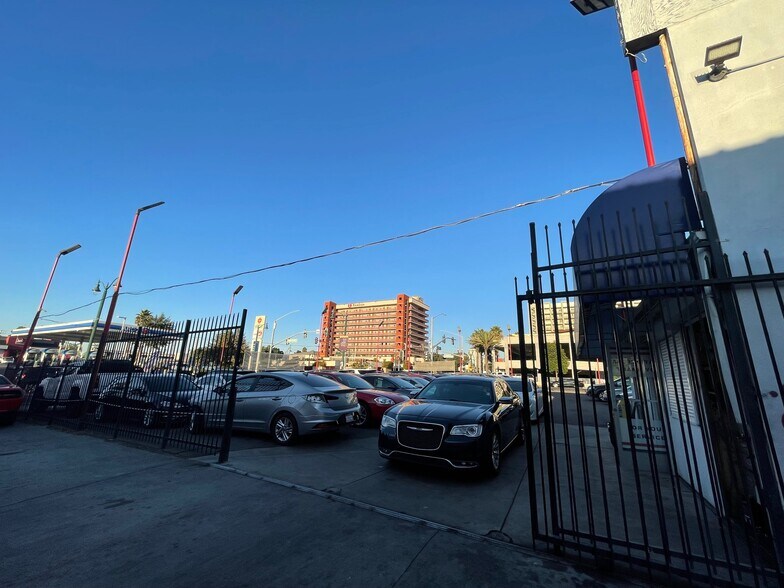 More Photos Of 110 W 8th St, National City Auto Dealership For Lease