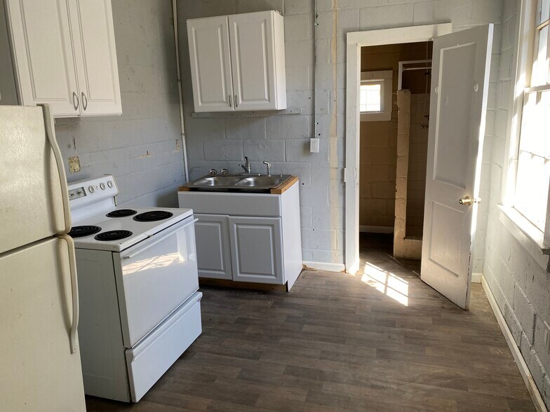 More Photos Of , Macon-Bibb Multifamily For Sale