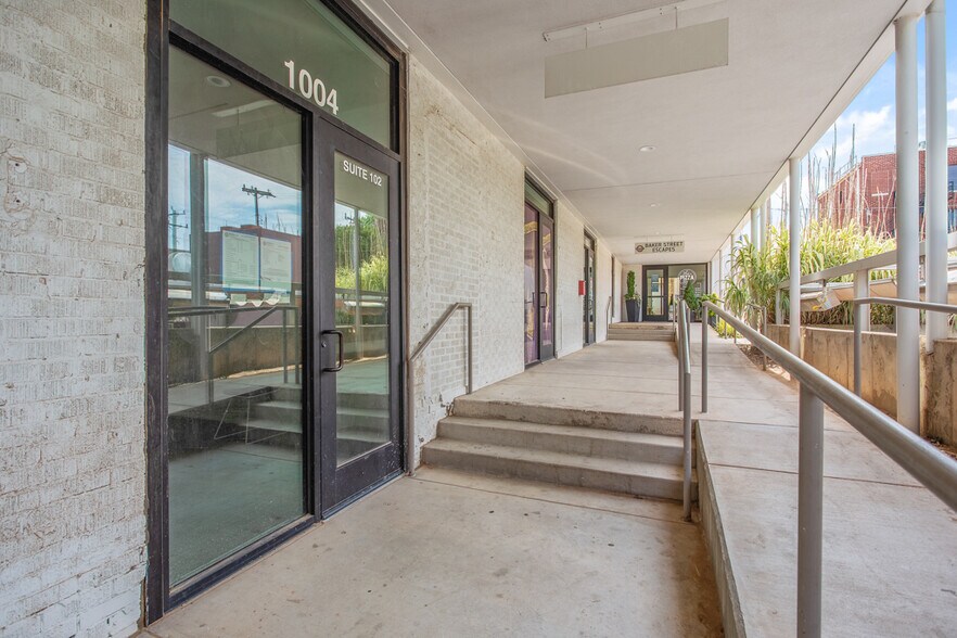 More Photos Of 1004 N Hudson Ave, Oklahoma City Freestanding For Lease