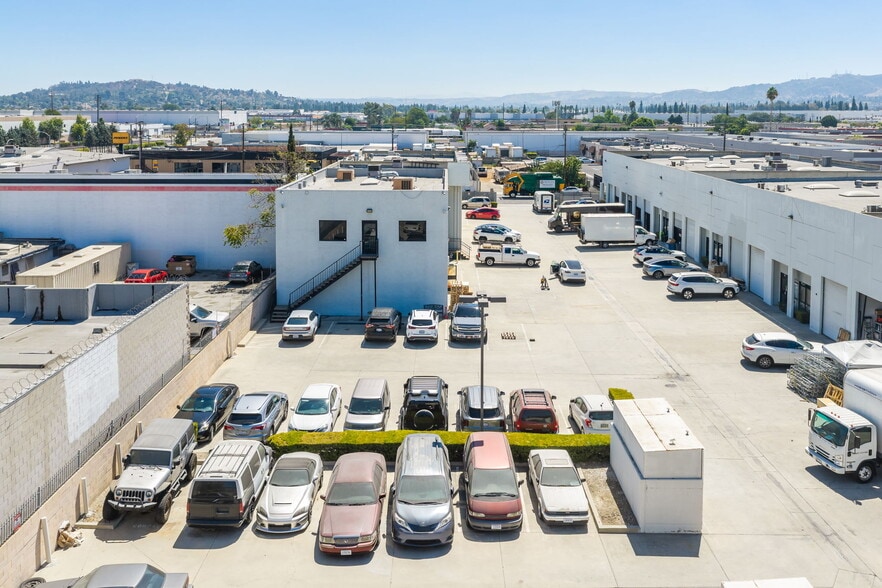 More Photos Of 127-129 S 8th Ave, La Puente Warehouse For Sale