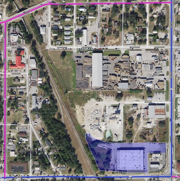 Primary Photo Of 2 US Highway 17 92 N, Haines City Showroom For Sale