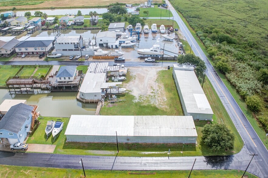 More Photos Of 205 Marine Way, Freeport Self Storage For Sale