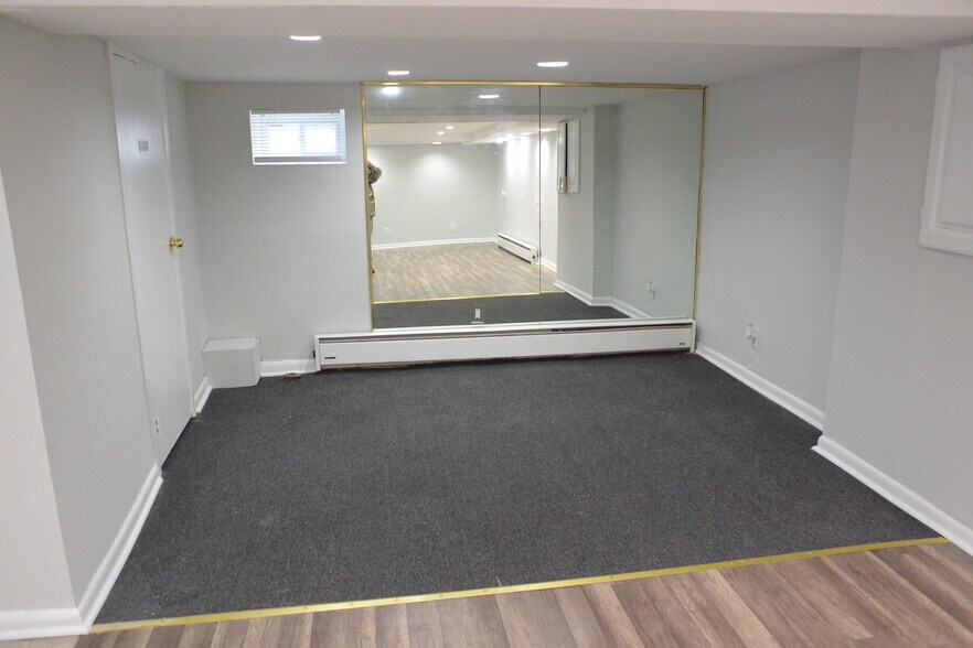 More Photos Of 5862 Christian St, Philadelphia Storefront Retail Residential For Lease