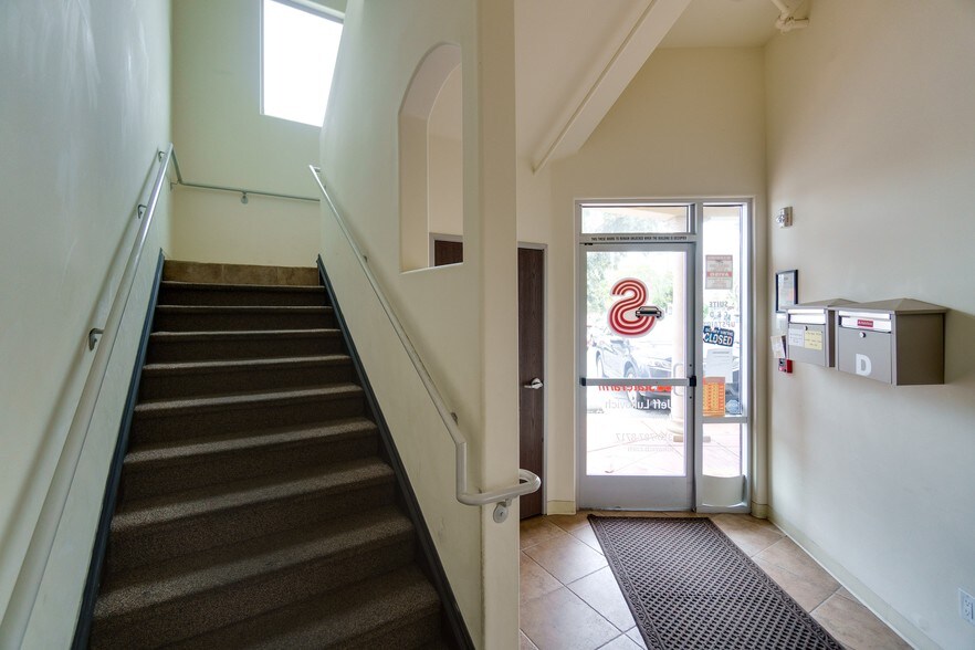 More Photos Of 3614 Pacific Coast Hwy, Torrance Storefront Retail Office For Lease