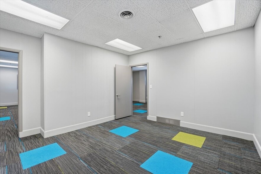 More Photos Of 175 E Broadway Ave, Westerville Office For Lease