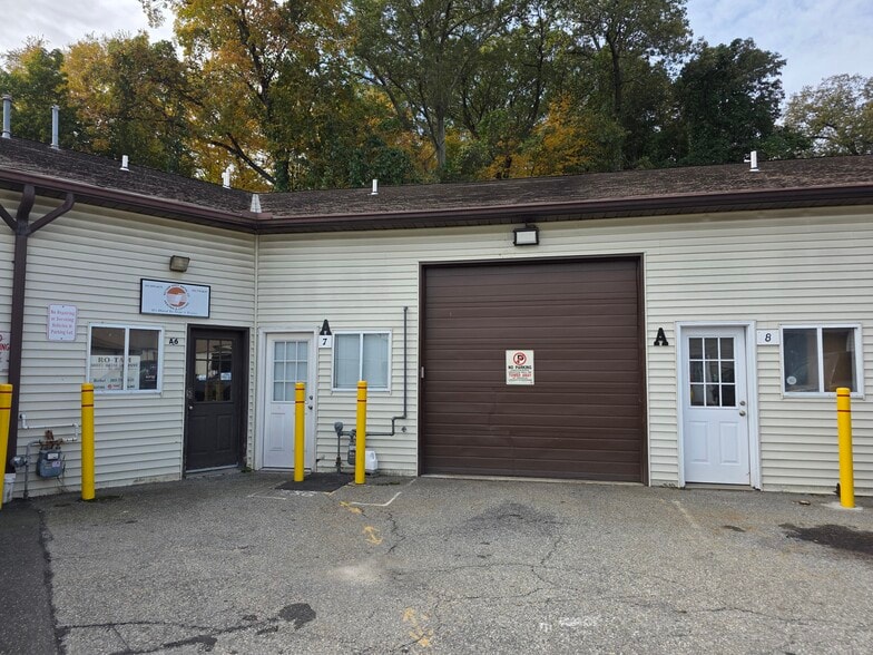 Primary Photo Of 151 Grassy Plain St, Bethel Industrial For Sale