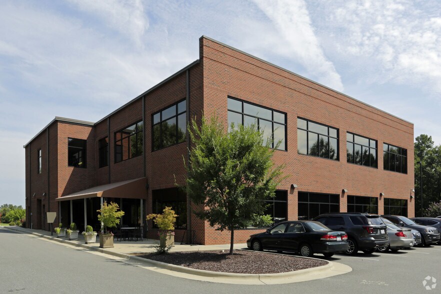 More Photos Of 2910 Sumner Blvd, Raleigh Medical For Lease