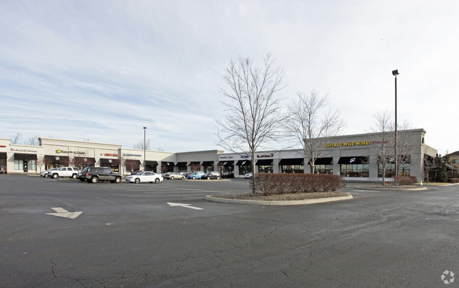 More Photos Of 423-491 W Dussel Dr, Maumee Unknown For Lease