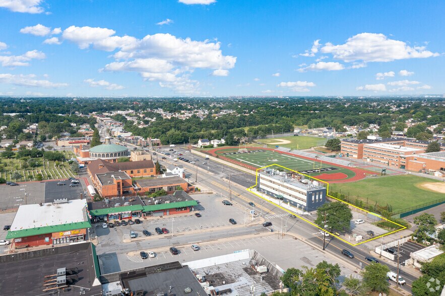 More Photos Of 570 Elmont Rd, Elmont Office For Sale