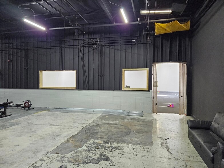 More Photos Of 201 W Carmel Dr, Carmel Theater Concert Hall For Lease