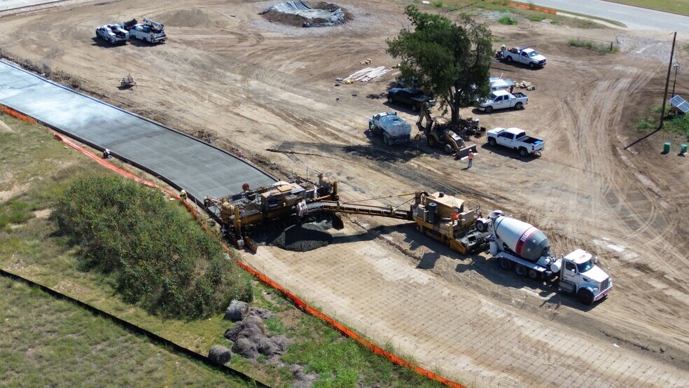 More Photos Of SWC FM-156 & John Wiley Rd, Justin Unknown For Lease