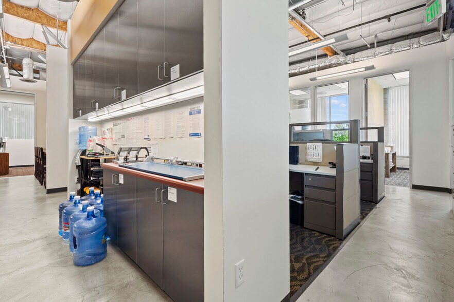 More Photos Of 8911 Research Dr, Irvine Office For Sale