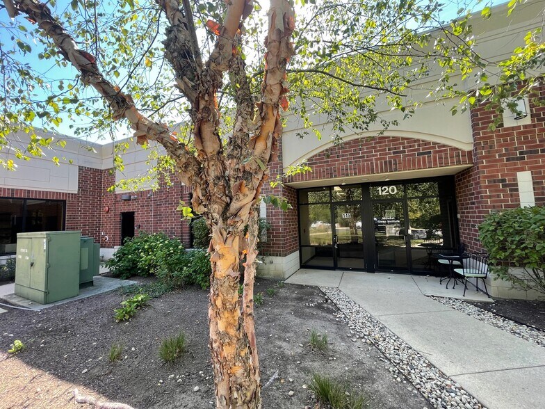 More Photos Of 731 S Route 21, Gurnee Medical For Sale