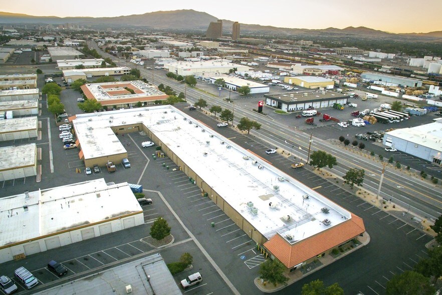 More Photos Of 155 Glendale Ave, Sparks Flex For Lease