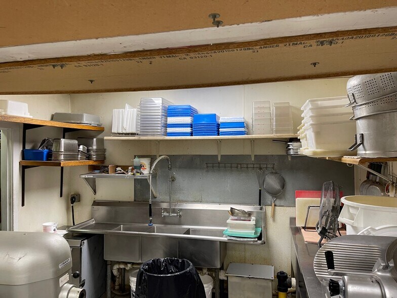 More Photos Of 20 Main St, Henniker Restaurant For Sale