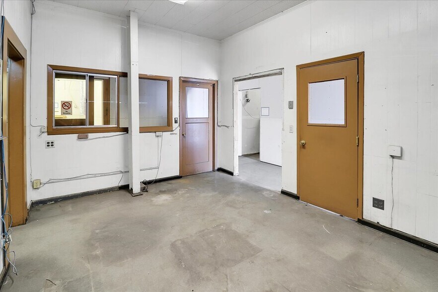 More Photos Of 1520 E Miner Ave, Stockton Manufacturing For Sale