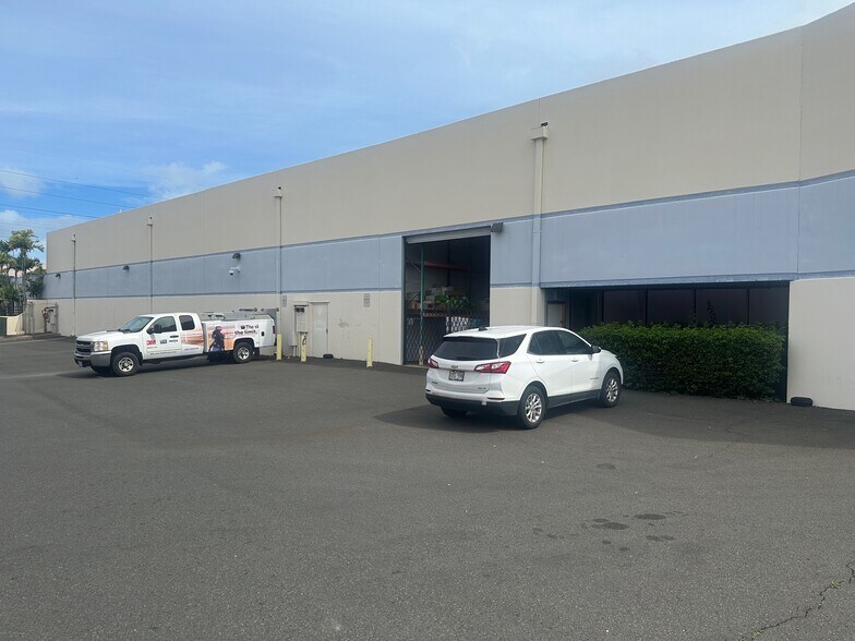 More Photos Of 4443 Malaai St, Honolulu Warehouse For Sale