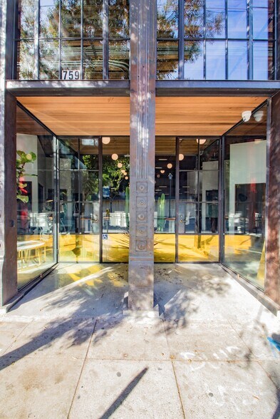 More Photos Of 759 N Spring St, Los Angeles Loft Creative Space For Lease