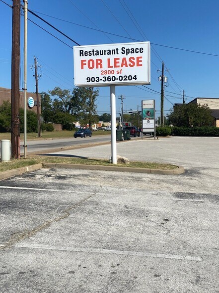 More Photos Of 5106 Old Bullard Rd, Tyler Restaurant For Lease