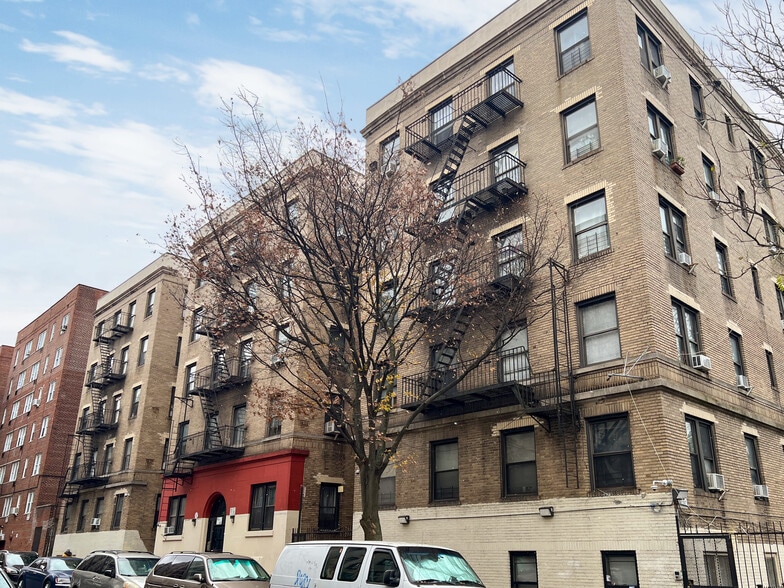 Primary Photo Of 2525 Morris Ave, Bronx Apartments For Sale